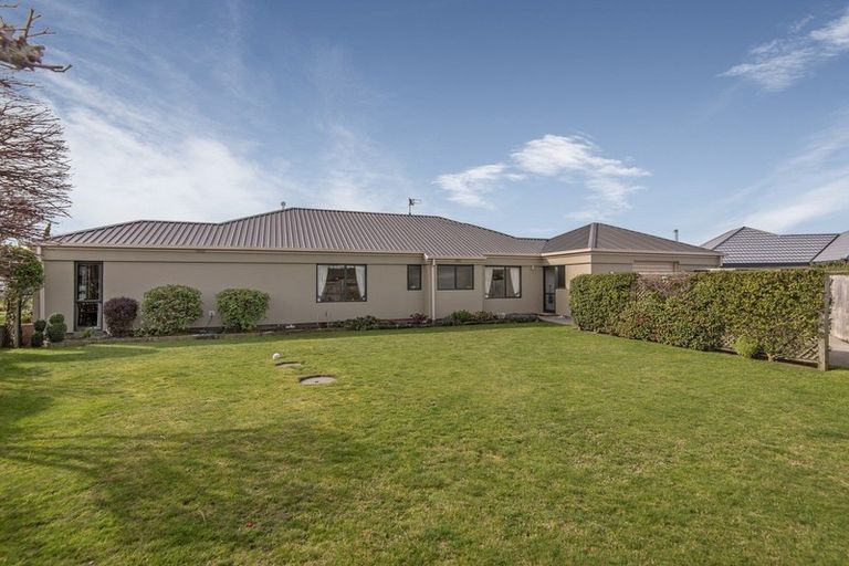 Photo of property in 3 Devon Crescent, Darfield, 7510