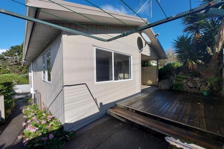 Photo of property in 2/16 Tuatara Drive, Te Kamo, Whangarei, 0112