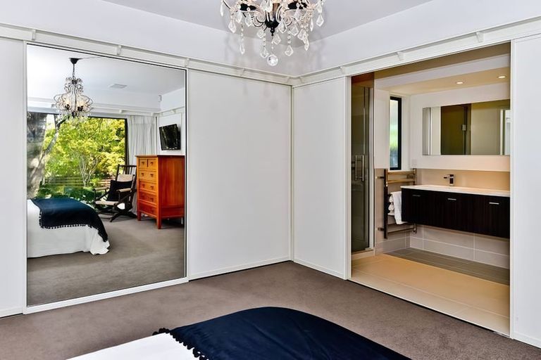 Photo of property in 41 Marywil Crescent, Hillcrest, Auckland, 0627