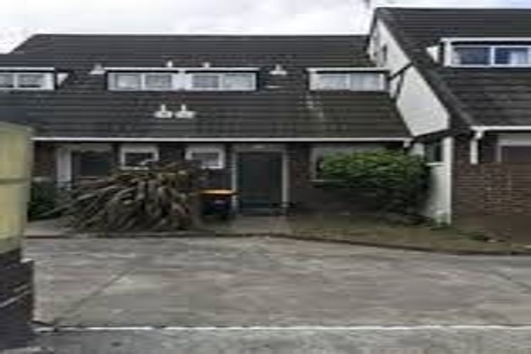 Photo of property in 4/31 Mana Avenue, Titahi Bay, Porirua, 5022