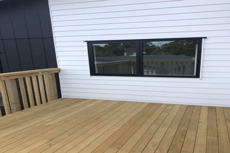 Photo of property in 89 Carlisle Road, Torbay, Auckland, 0632