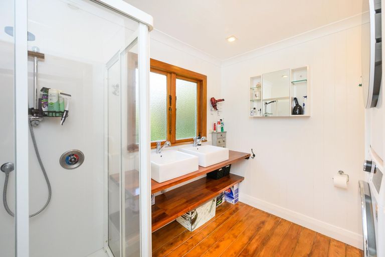 Photo of property in 74 Pitama Road, Awapuni, Palmerston North, 4412