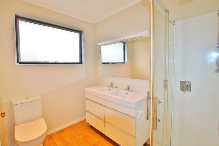 Photo of property in 366 Main Road, Huapai, Kumeu, 0810