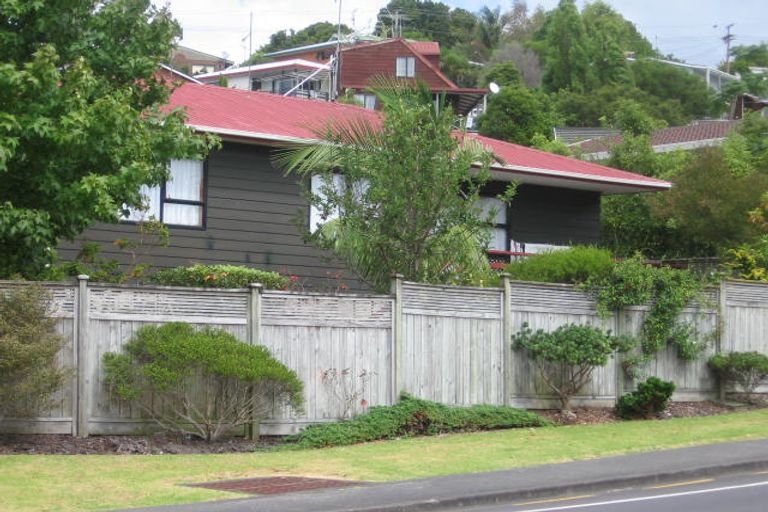 Photo of property in 1a Romulus Place, Totara Vale, Auckland, 0629