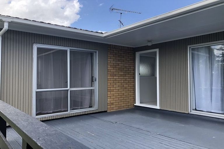 Photo of property in 2/1 Chesley Place, Half Moon Bay, Auckland, 2012