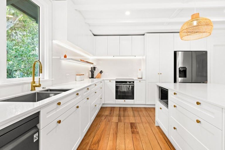 Photo of property in 51 Airini Road, Waimarama, 4294