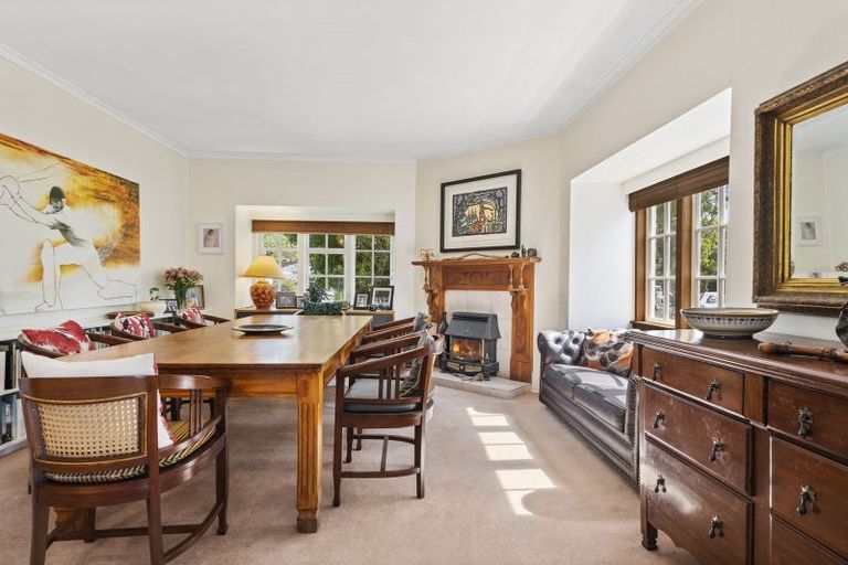 Photo of property in 27 Lower North Terrace, Kelburn, Wellington, 6012