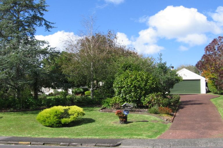 Photo of property in 30 Essex Street, Te Atatu South, Auckland, 0610