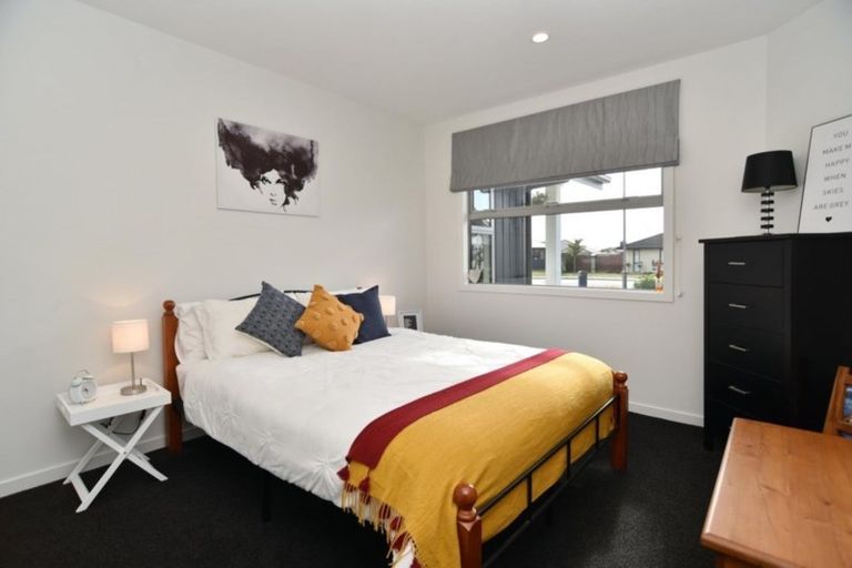 Photo of property in 6 Crampton Close, Kaiapoi, 7630