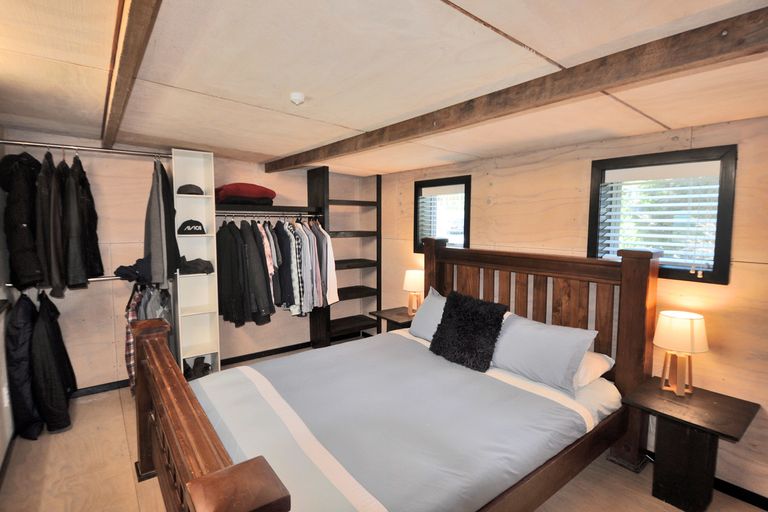 Photo of property in 19 Cumberland Street, Leigh, 0985