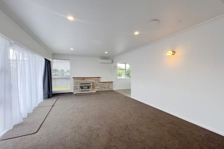 Photo of property in 12 Pryce Place, Silverdale, Hamilton, 3216