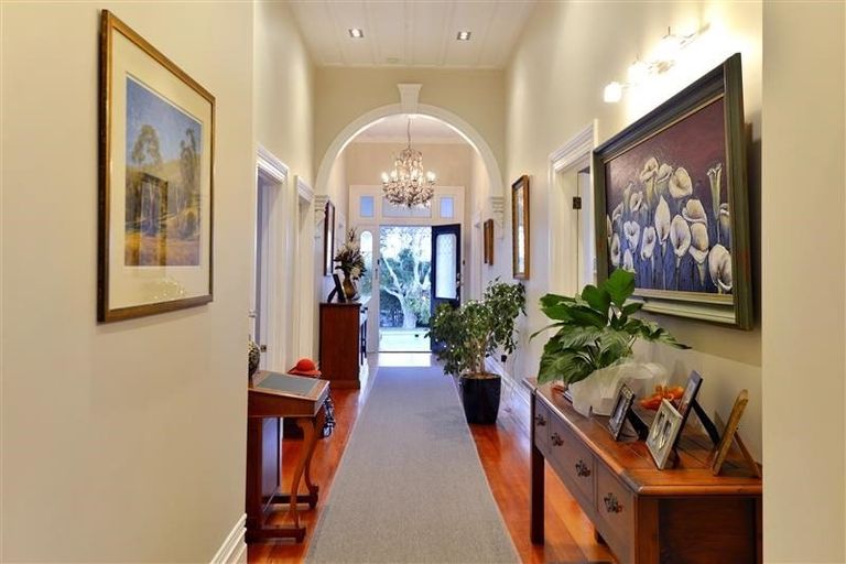 Photo of property in 17 Calliope Road, Devonport, Auckland, 0624