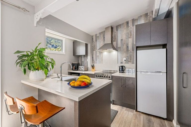 Photo of property in 2b Seaview Crescent, Picton, 7220