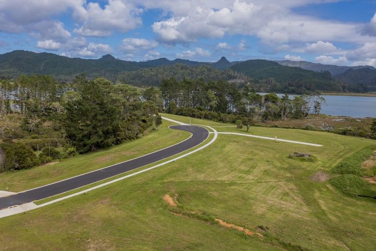 Photo of property in 2 Inspired Way, Pauanui, 3579