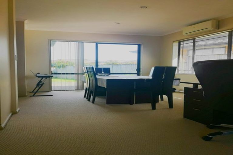 Photo of property in 41 Speyside Crescent, Flat Bush, Auckland, 2016
