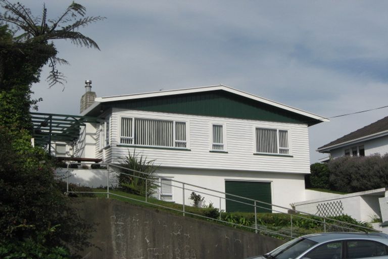 Photo of property in 249 Frankley Road, Frankleigh Park, New Plymouth, 4310