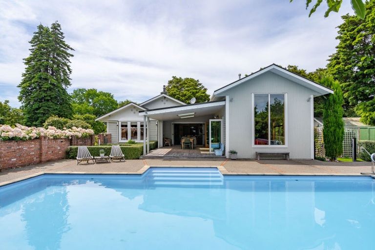 Photo of property in 152 No 1 Line, Tauwharenikau, Featherston, 5771