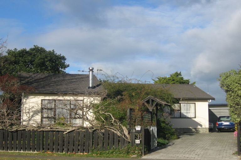 Photo of property in 10 Clement Place, Greenmeadows, Napier, 4112