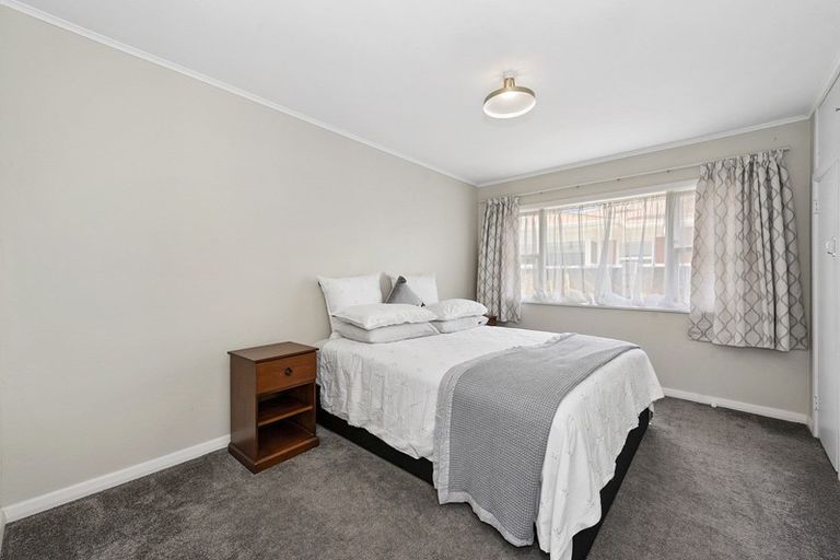 Photo of property in 100 Clarkin Road, Fairfield, Hamilton, 3214