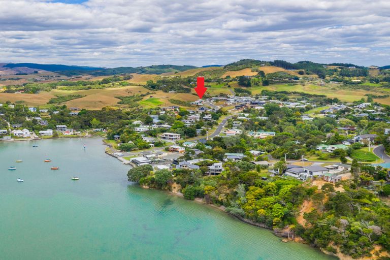 Photo of property in 7 Mahana Place, Raglan, 3225