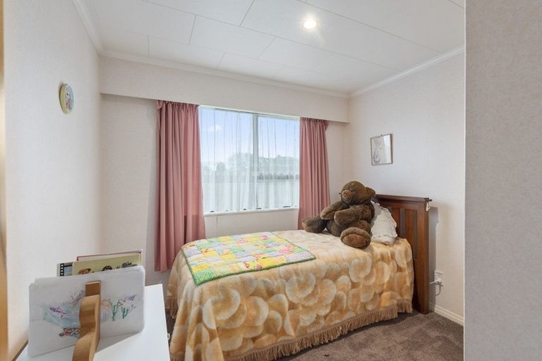 Photo of property in 4 Nikau Place, Otaki, 5512