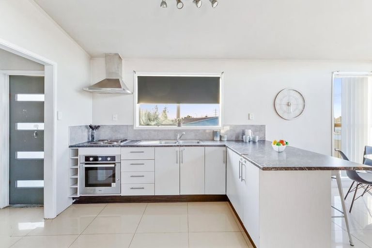 Photo of property in 35 Darnell Crescent, Clover Park, Auckland, 2019