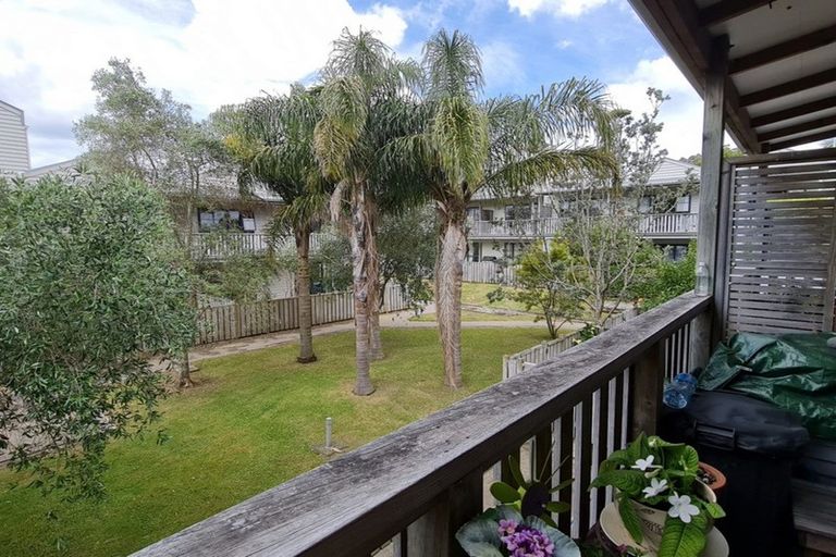 Photo of property in 27/5 Carolina Place, Albany, Auckland, 0632