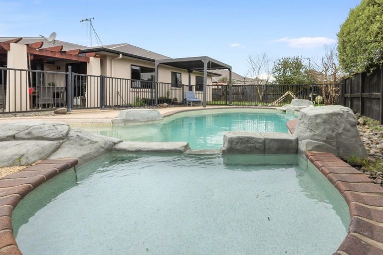 Photo of property in 3 Woodham Place, Rototuna North, Hamilton, 3210