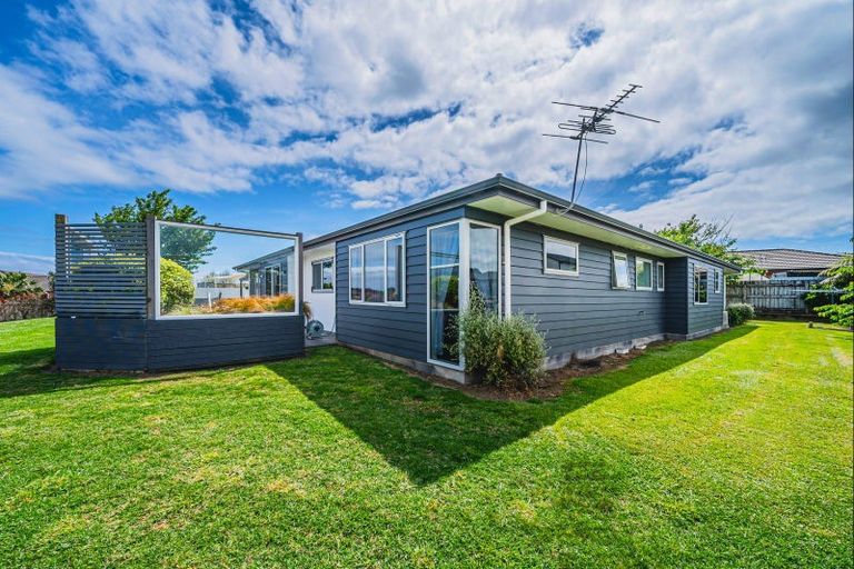 Photo of property in 28a Jules Crescent, Bell Block, New Plymouth, 4312