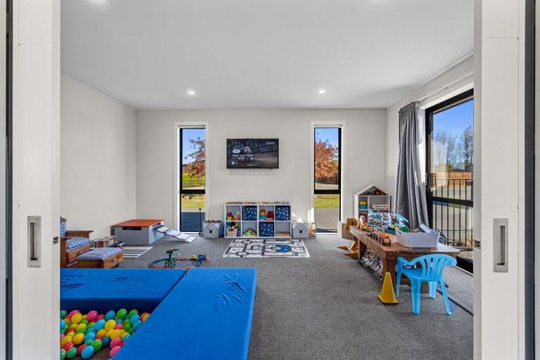 Photo of property in 41 Willowside Place, Amberley, 7410