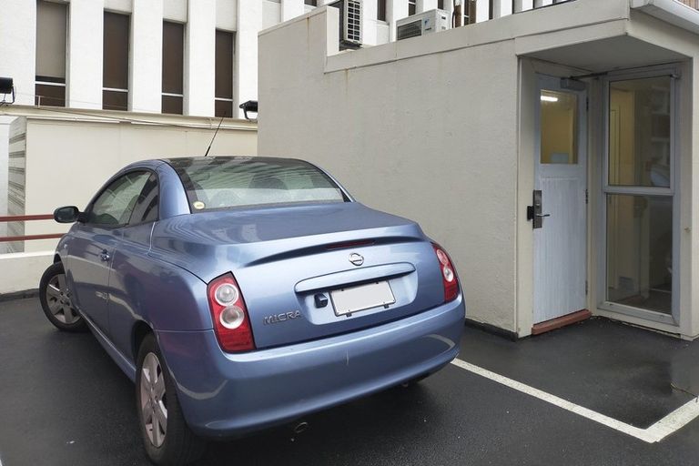 Photo of property in Wall Street On Lambton, 6/326 Lambton Quay, Wellington Central, Wellington, 6011