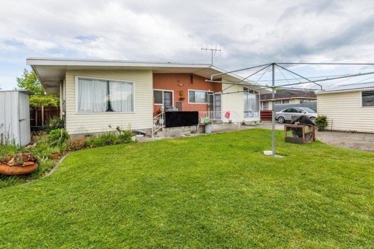 Photo of property in 88 Flaxmere Avenue, Flaxmere, Hastings, 4120