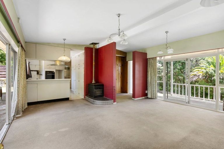 Photo of property in 19 Wyndham Road, Pinehaven, Upper Hutt, 5019