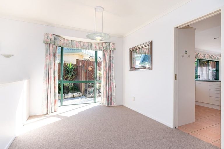 Photo of property in 30 Limerick Place, Dannemora, Auckland, 2016