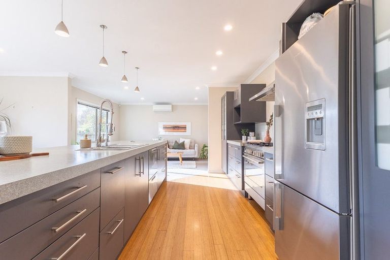 Photo of property in 58 Kotuku Drive, Paraparaumu Beach, Paraparaumu, 5032