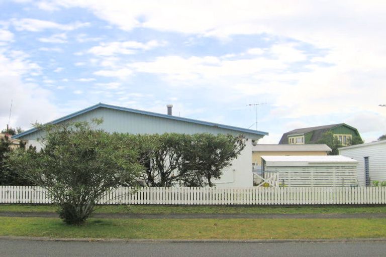 Photo of property in 101 Mark Street, Whangamata, 3620