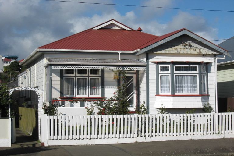 Photo of property in 21 Te Whiti Street, Kilbirnie, Wellington, 6022