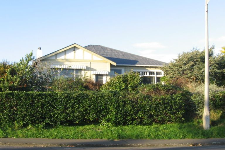 Photo of property in 31 Main Road, Titahi Bay, Porirua, 5022