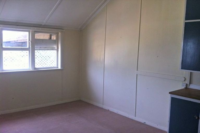 Photo of property in 31 Dickson Crescent, Hornby, Christchurch, 8042