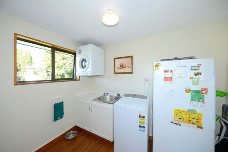 Photo of property in 17 Parr Place, Ilam, Christchurch, 8041