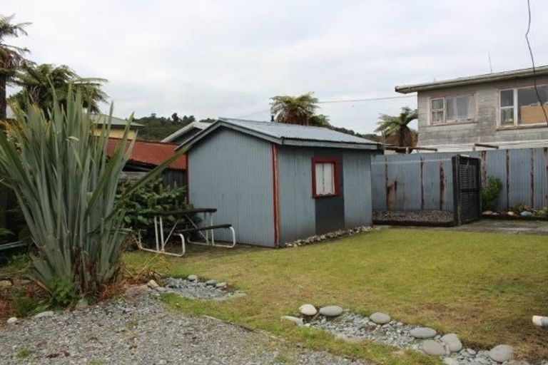 Photo of property in 14 Mcgowan Street, Runanga, 7803