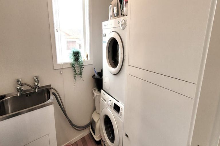 Photo of property in 48b Ngatai Road, Otumoetai, Tauranga, 3110