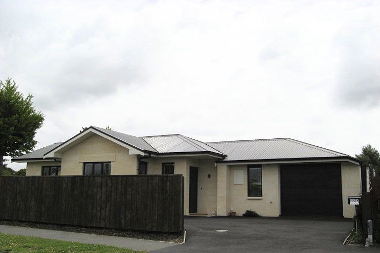 Photo of property in 393 Ilam Road, Bryndwr, Christchurch, 8053