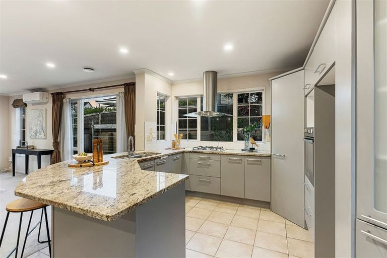 Photo of property in 46 Westerham Drive, Dannemora, Auckland, 2016