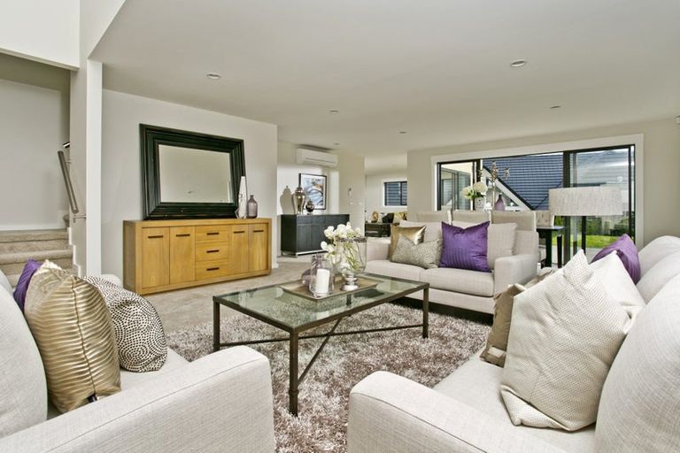 Photo of property in 23 Corricvale Way, Northcross, Auckland, 0632