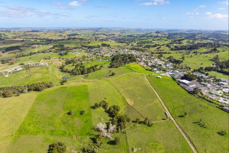 Photo of property in 122 Hurndall Street East, Maungaturoto, 0520