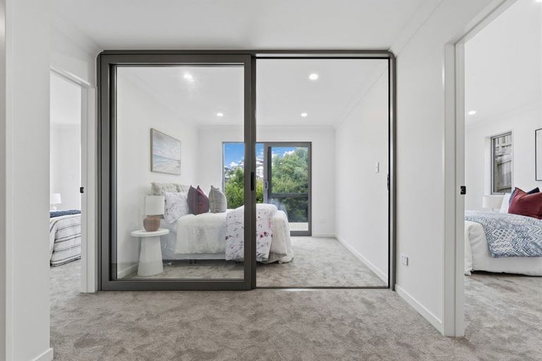 Photo of property in 6 Baumea Rise, Massey, Auckland, 0614