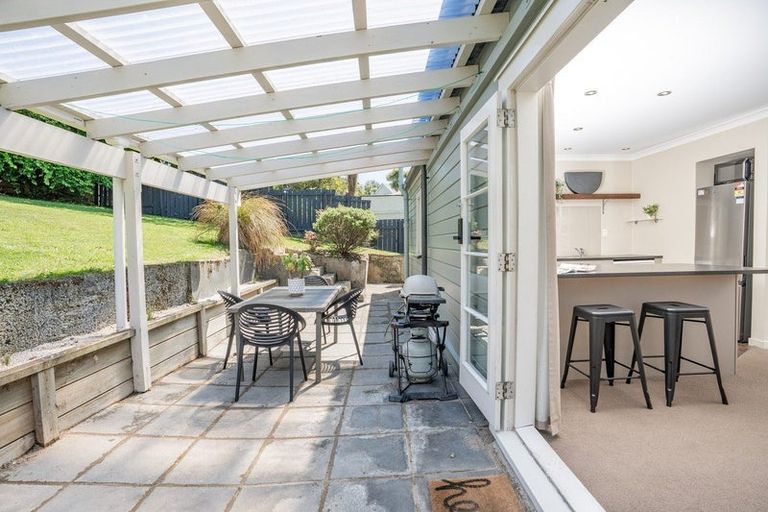 Photo of property in 21 Glenross Street, Glenross, Dunedin, 9011