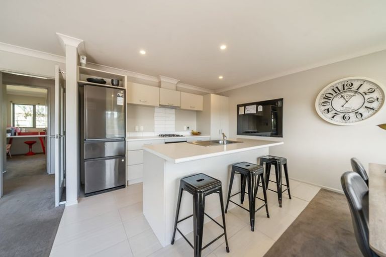 Photo of property in 19 Moonsail Drive, Whitby, Porirua, 5024