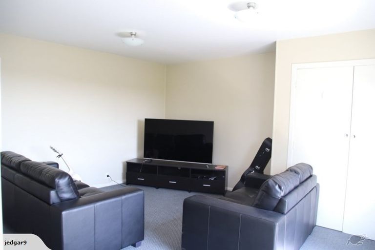 Photo of property in 1/9 Pemberton Avenue, Bayview, Auckland, 0629